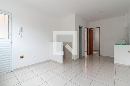 Sala de apartamento para alugar com 2 quartos, 33m² em Vila Santa Teresa, São Paulo