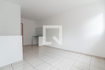 Sala de apartamento para alugar com 2 quartos, 33m² em Vila Santa Teresa, São Paulo