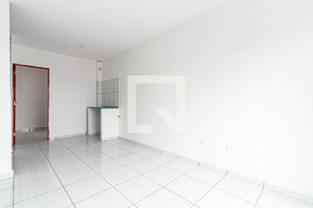 Sala de kitnet/studio para alugar com 1 quarto, 24m² em Vila Santa Teresa, São Paulo