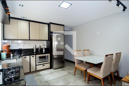 Casa à venda com 190m², 3 quartos e 2 vagasCozinha