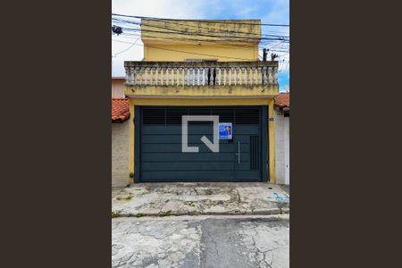 Casa à venda com 190m², 3 quartos e 2 vagasFachada