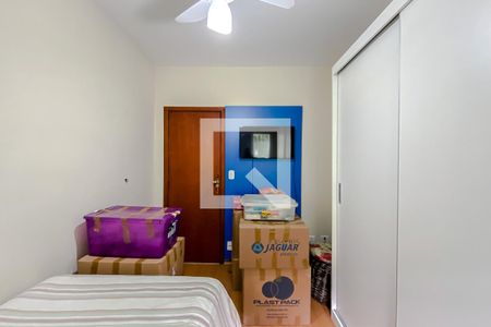 Casa à venda com 200m², 3 quartos e 3 vagas Casa à venda com 200m², 3 quartos e 3 vagasQuarto 2 - Suíte