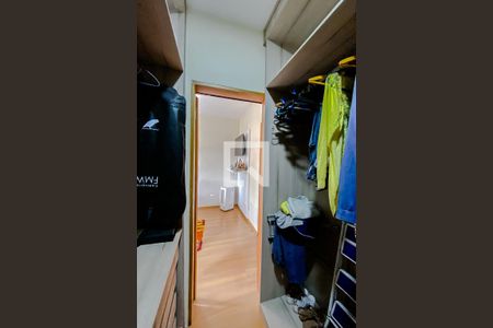 Casa à venda com 200m², 3 quartos e 3 vagas Casa à venda com 200m², 3 quartos e 3 vagasQuarto 3 - Closet