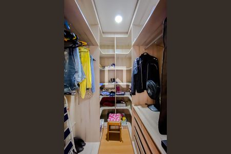 Casa à venda com 200m², 3 quartos e 3 vagas Casa à venda com 200m², 3 quartos e 3 vagasQuarto 3 - Closet