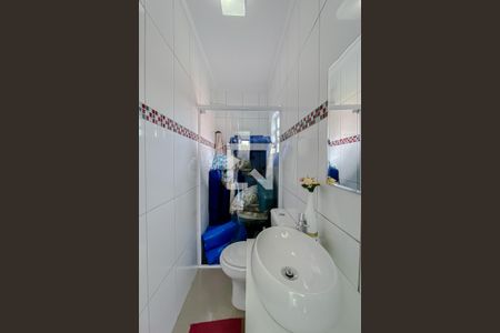 Casa à venda com 200m², 3 quartos e 3 vagas Casa à venda com 200m², 3 quartos e 3 vagasBanheiro da Varanda