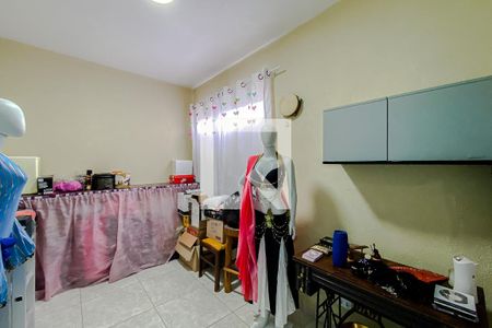 Casa à venda com 200m², 3 quartos e 3 vagas Casa à venda com 200m², 3 quartos e 3 vagasSala 3