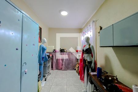 Casa à venda com 200m², 3 quartos e 3 vagas Casa à venda com 200m², 3 quartos e 3 vagasSala 3