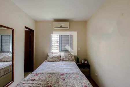Casa à venda com 200m², 3 quartos e 3 vagas Casa à venda com 200m², 3 quartos e 3 vagasQuarto 3 - Suíte