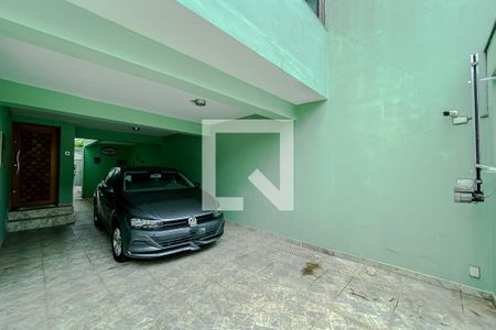 Casa à venda com 200m², 3 quartos e 3 vagas Casa à venda com 200m², 3 quartos e 3 vagasGaragem