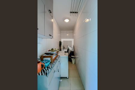 Casa à venda com 200m², 3 quartos e 3 vagas Casa à venda com 200m², 3 quartos e 3 vagasLavanderia