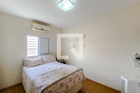 Casa à venda com 200m², 3 quartos e 3 vagas Casa à venda com 200m², 3 quartos e 3 vagasQuarto 3 - Suíte