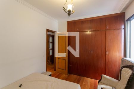 Apartamento à venda com 180m², 4 quartos e 3 vagasQuarto 2