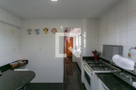 Apartamento à venda com 180m², 4 quartos e 3 vagasCozinha