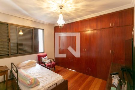 Apartamento à venda com 180m², 4 quartos e 3 vagasQuarto 3 - Suíte