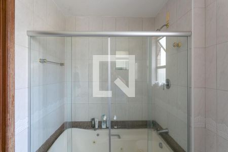 Apartamento à venda com 180m², 4 quartos e 3 vagasBanheiro da Suíte 2