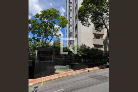Apartamento para alugar com 174m², 4 quartos e 3 vagasFachada