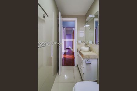 Banheiro do Corredor de apartamento para alugar com 4 quartos, 174m² em Sion, Belo Horizonte