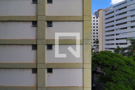 Vista do Quarto 1 de apartamento para alugar com 4 quartos, 174m² em Sion, Belo Horizonte