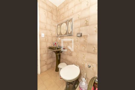 Banheiro de casa à venda com 2 quartos, 150m² em Sarandi, Porto Alegre