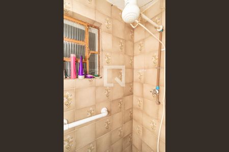 Banheiro de casa à venda com 2 quartos, 150m² em Sarandi, Porto Alegre