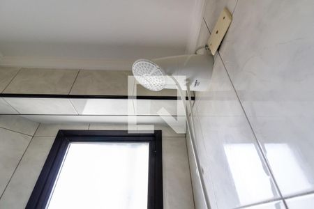 Apartamento para alugar com 76m², 2 quartos e 1 vaga Apartamento para alugar com 76m², 2 quartos e 1 vagaDetalhe do banheiro social