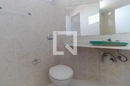 Apartamento para alugar com 115m², 3 quartos e 1 vaga Apartamento para alugar com 115m², 3 quartos e 1 vagaBanheiro da Suíte