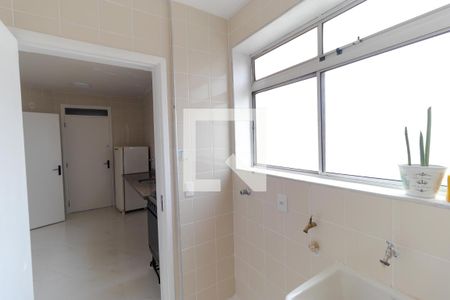 Apartamento para alugar com 115m², 3 quartos e 1 vaga Apartamento para alugar com 115m², 3 quartos e 1 vagaÁrea de Serviço