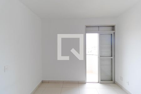 Apartamento para alugar com 115m², 3 quartos e 1 vaga Apartamento para alugar com 115m², 3 quartos e 1 vagaQuarto 02