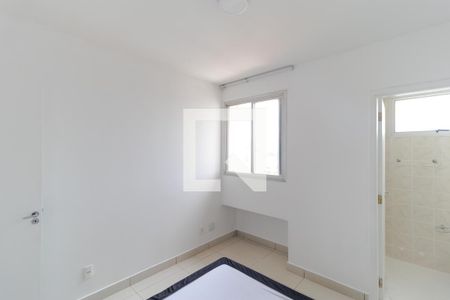 Apartamento para alugar com 115m², 3 quartos e 1 vaga Apartamento para alugar com 115m², 3 quartos e 1 vagaSuíte
