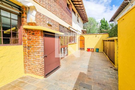 Casa à venda com 435m², 5 quartos e 5 vagasÁrea de Serviço