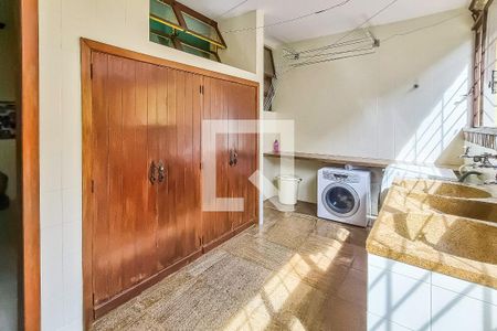 Casa à venda com 435m², 5 quartos e 5 vagasÁrea de Serviço