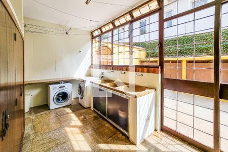 Casa à venda com 435m², 5 quartos e 5 vagasÁrea de Serviço