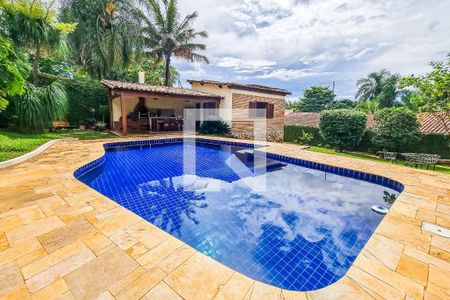 Casa à venda com 435m², 5 quartos e 5 vagasPiscina