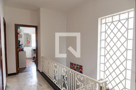 Casa para alugar com 525m², 7 quartos e 3 vagas Casa para alugar com 525m², 7 quartos e 3 vagasHall dos quartos