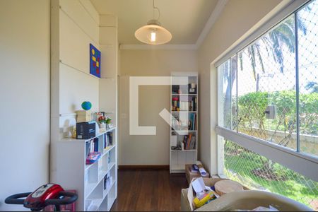 Casa à venda com 400m², 4 quartos e 9 vagas Casa à venda com 400m², 4 quartos e 9 vagasSala/elevador