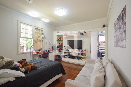 Casa à venda com 400m², 4 quartos e 9 vagas Casa à venda com 400m², 4 quartos e 9 vagasSuíte 2