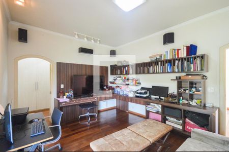 Casa à venda com 400m², 4 quartos e 9 vagas Casa à venda com 400m², 4 quartos e 9 vagasEscritório/dormitório