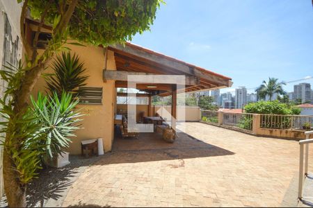 Casa à venda com 400m², 4 quartos e 9 vagas Casa à venda com 400m², 4 quartos e 9 vagasÁrea Externa