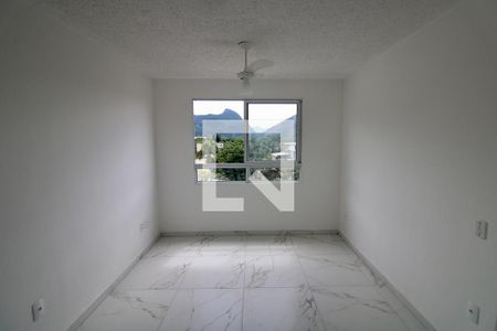 Sala de apartamento para alugar com 2 quartos, 43m² em Vargem Pequena, Rio de Janeiro