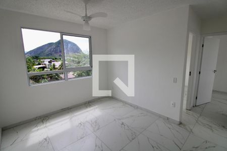Apartamento para alugar com 2 quartos, 43m² em Vargem Pequena, Rio de Janeiro