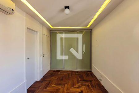 Apartamento à venda com 180m², 2 quartos e 3 vagas Apartamento à venda com 180m², 2 quartos e 3 vagasSuíte 1
