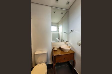 Apartamento à venda com 180m², 2 quartos e 3 vagas Apartamento à venda com 180m², 2 quartos e 3 vagasBanheiro Social