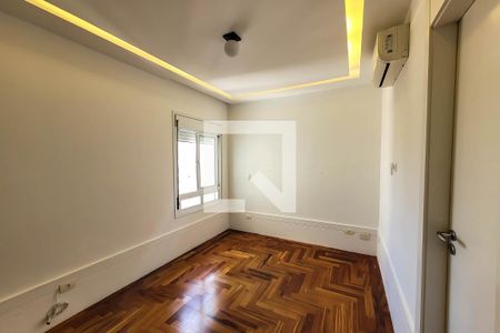 Apartamento à venda com 180m², 2 quartos e 3 vagas Apartamento à venda com 180m², 2 quartos e 3 vagasSuíte 1