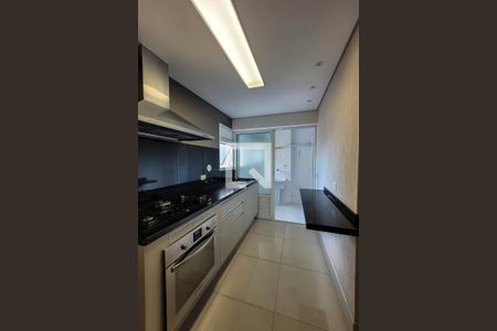 Apartamento à venda com 180m², 2 quartos e 3 vagas Apartamento à venda com 180m², 2 quartos e 3 vagasCozinha