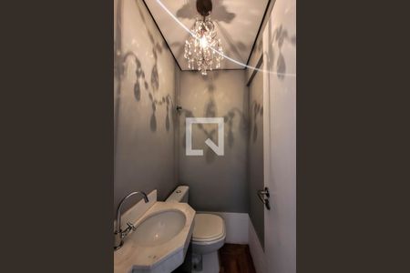 Apartamento à venda com 180m², 2 quartos e 3 vagas Apartamento à venda com 180m², 2 quartos e 3 vagasLavabo