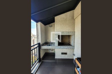 Apartamento à venda com 180m², 2 quartos e 3 vagas Apartamento à venda com 180m², 2 quartos e 3 vagasVaranda gourmet
