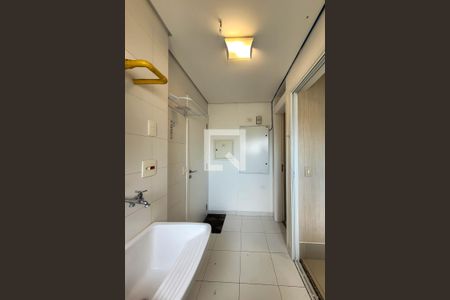 Apartamento à venda com 180m², 2 quartos e 3 vagas Apartamento à venda com 180m², 2 quartos e 3 vagasÁrea de Serviço