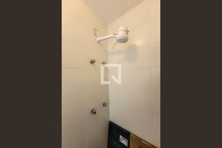 Apartamento à venda com 180m², 2 quartos e 3 vagas Apartamento à venda com 180m², 2 quartos e 3 vagasBanheiro de Serviço