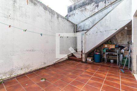 Casa à venda com 100m², 3 quartos e 2 vagasQuintal