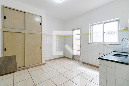 Apartamento à venda com 76m², 2 quartos e 1 vagaCozinha